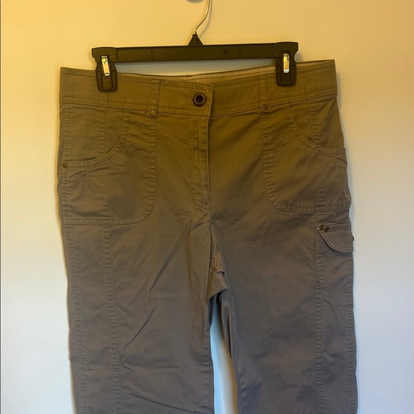 Counterparts Women's Capris in Tan - Picture 1 of 6